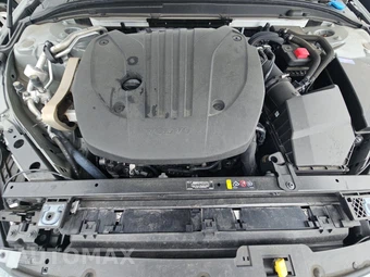2024 Volvo S60 B5 Core Dark – miniatura 22