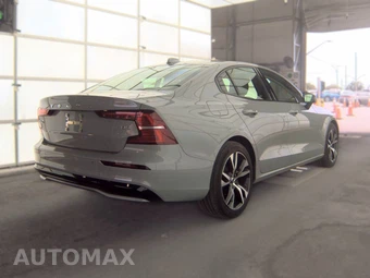 2024 Volvo S60 B5 Core Dark – miniatura 5