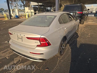 2024 Volvo S60 B5 Core Dark - miniatura 4