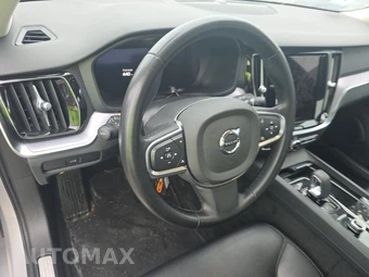 2024 Volvo S60 B5 Core Dark – miniatura 10