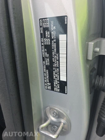 2024 Volvo S60 B5 Core Dark – miniatura 15