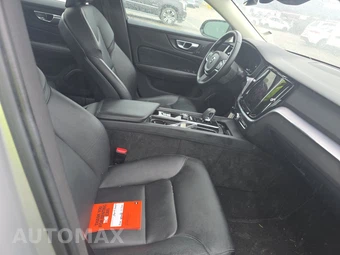 2024 Volvo S60 B5 Core Dark – miniatura 8
