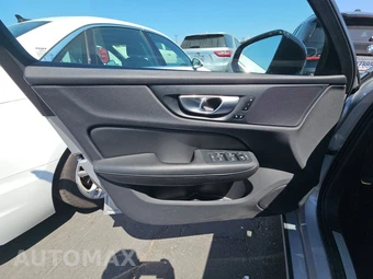 2024 Volvo S60 B5 Core Dark - miniatura 9