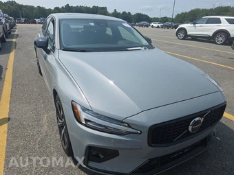 2024 Volvo S60 B5 Core Dark - miniatura 3