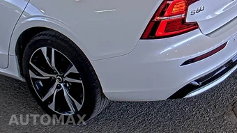 2024 Volvo S60 B5 Core Dark – miniatura 10