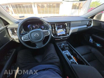 2024 Volvo S60 B5 Core Dark – miniatura 10