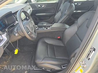 2024 Volvo S60 B5 Core Dark – miniatura 13