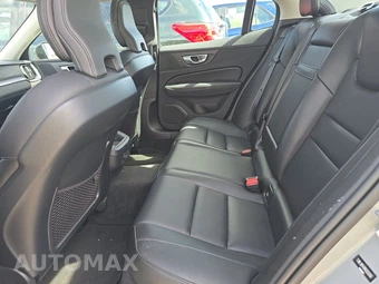 2024 Volvo S60 B5 Core Dark – miniatura 19