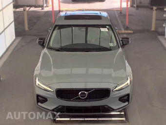 2024 Volvo S60 B5 Core Dark – miniatura 2