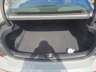 2024 Volvo S60 B5 Core Dark – miniatura 23
