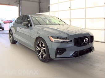 2024 Volvo S60 B5 Core Dark - miniatura 4