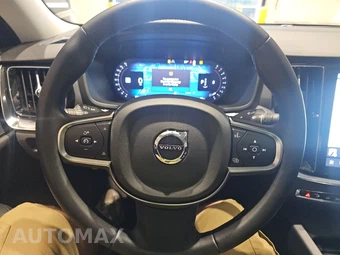 2024 Volvo S60 B5 Core Dark – miniatura 16