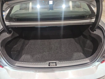 2024 Volvo S60 B5 Core Dark – miniatura 23