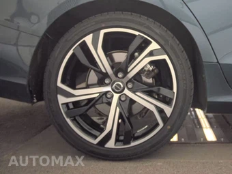 2024 Volvo S60 B5 Core Dark – miniatura 11