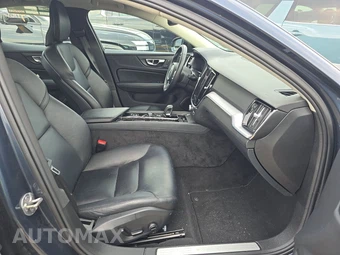 2024 Volvo S60 B5 Core Dark – miniatura 14