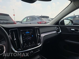 2024 Volvo S60 B5 Core Dark – miniatura 17