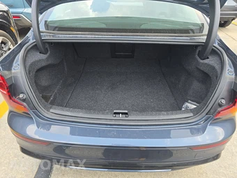 2024 Volvo S60 B5 Core Dark – miniatura 23