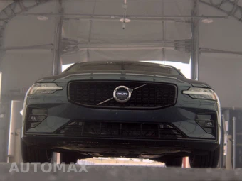 2024 Volvo S60 B5 Core Dark – miniatura 3