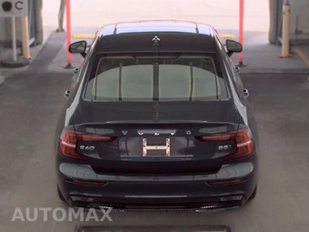 2024 Volvo S60 B5 Core Dark – miniatura 6