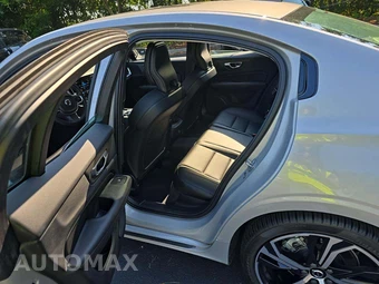2024 Volvo S60 B5 Core Dark – miniatura 10