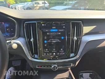 2024 Volvo S60 B5 Core Dark – miniatura 7