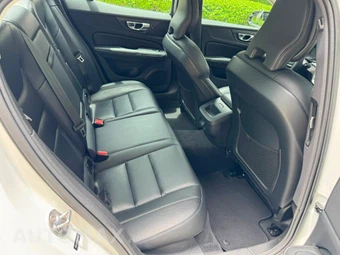 2024 Volvo S60 B5 Core Dark - miniatura 12