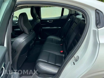 2024 Volvo S60 B5 Core Dark - miniatura 15