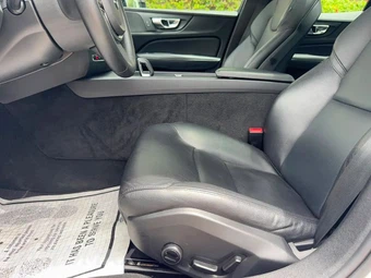 2024 Volvo S60 B5 Core Dark - miniatura 18