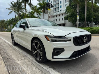 2024 Volvo S60 B5 Core Dark - miniatura 2
