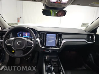2024 Volvo S60 B5 Core Dark – miniatura 11