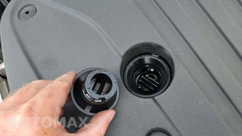 2024 Volvo S60 B5 Core Dark – miniatura 17