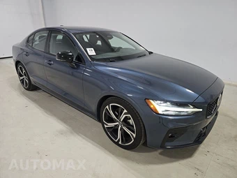 2024 Volvo S60 B5 Core Dark – miniatura 3