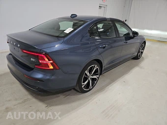 2024 Volvo S60 B5 Core Dark – miniatura 4