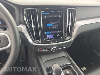 2024 Volvo S60 B5 Core Dark – miniatura 11