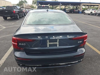 2024 Volvo S60 B5 Core Dark – miniatura 5