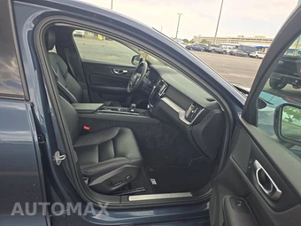 2024 Volvo S60 B5 Core Dark – miniatura 8