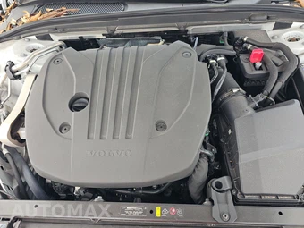 2024 Volvo S60 B5 Plus Black Edition – miniatura 15