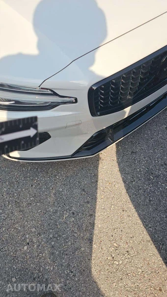 2024 Volvo S60 B5 Plus Black Edition – miniatura 21