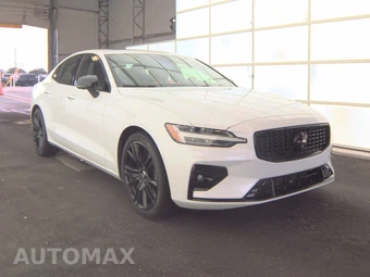 2024 Volvo S60 B5 Plus Black Edition – miniatura 3