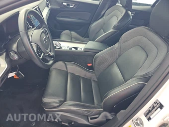 2024 Volvo S60 B5 Plus Black Edition – miniatura 7