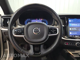 2024 Volvo S60 B5 Plus Black Edition – miniatura 10