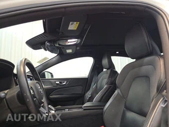 2024 Volvo S60 B5 Plus Black Edition – miniatura 17
