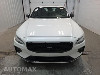 2024 Volvo S60 B5 Plus Black Edition – miniatura 2
