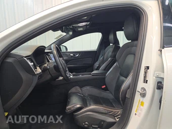 2024 Volvo S60 B5 Plus Black Edition – miniatura 7