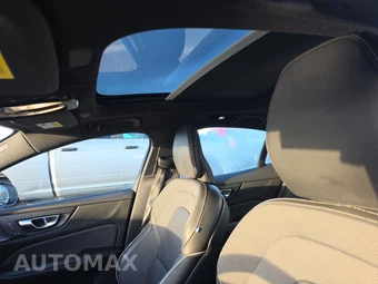 2024 Volvo S60 B5 Plus Black Edition - miniatura 17