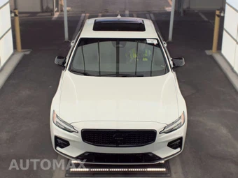 2024 Volvo S60 B5 Plus Black Edition - miniatura 2