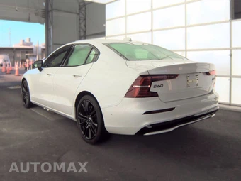 2024 Volvo S60 B5 Plus Black Edition - miniatura 6