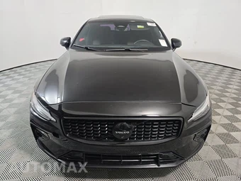 2024 Volvo S60 B5 Plus Black Edition - miniatura 2