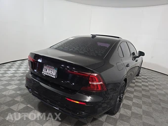 2024 Volvo S60 B5 Plus Black Edition - miniatura 4