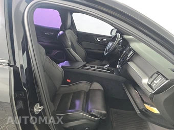 2024 Volvo S60 B5 Plus Black Edition - miniatura 8